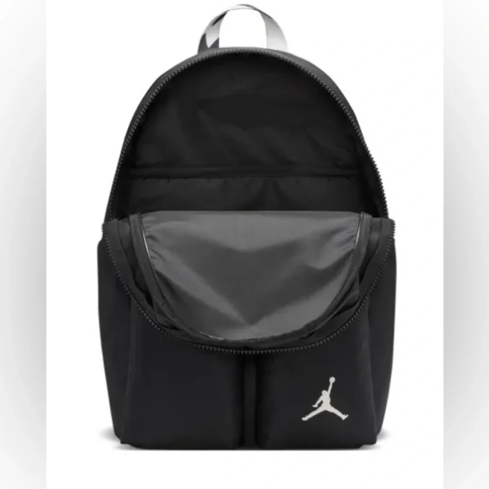 Jordan MVP Backpack in black/white jumping man One Size NWT